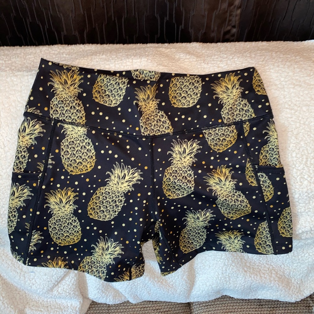 SOLD CVG 5in Fineapple Shorts XL BRAND NEW